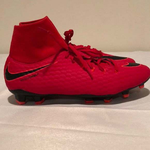 nike hypervenom size 9.5